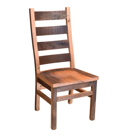 Chaise à dossier en échelle