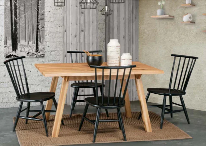 Ensemble de salle à manger avec table Ellington et chaises Barrington