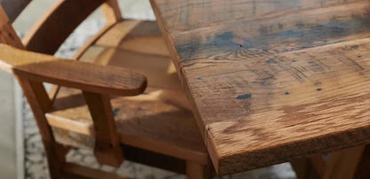 Chaise à dossier en échelle
